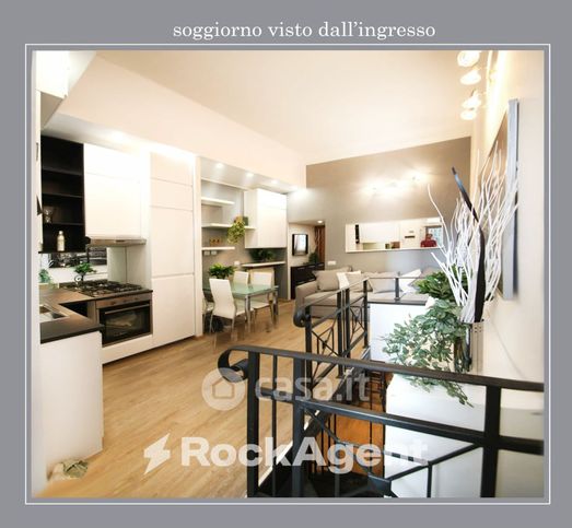 Appartamento in residenziale in Viale Edoardo Jenner 46