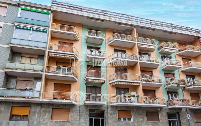 Appartamento in residenziale in Via Monte Bianco 20