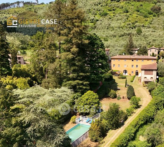 Villa in residenziale in Via della Pieve 220
