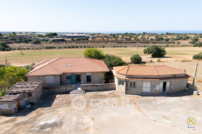 Casa indipendente in residenziale in Contrada Monsovile