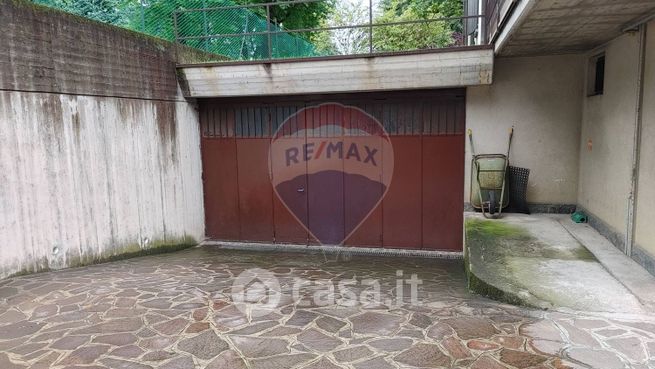 Box/posto auto in residenziale in 