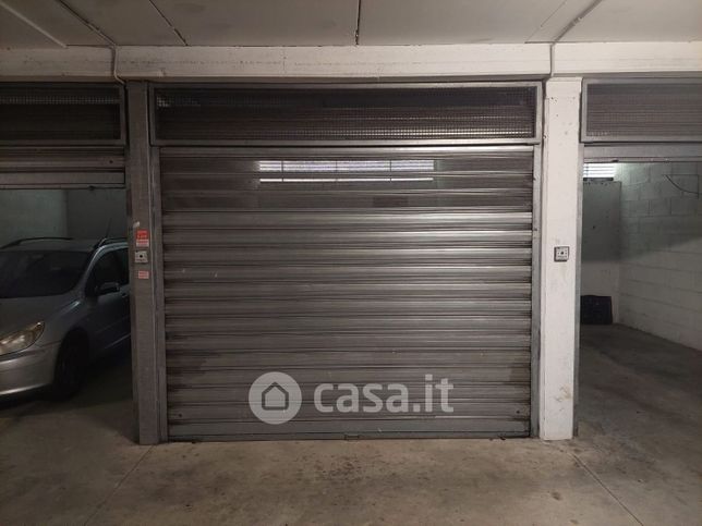 Garage/posto auto in residenziale in Via Cesare Pascoletti