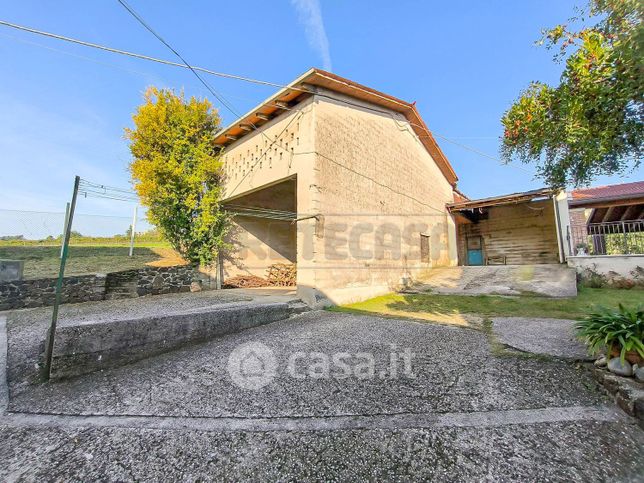 Rustico/casale in residenziale in Via Montegoggio 12