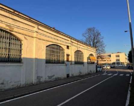 Capannone in commerciale in Via Gian Carlo Clerici
