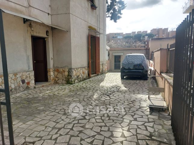 Appartamento in residenziale in Via Marianna de Fusco 26