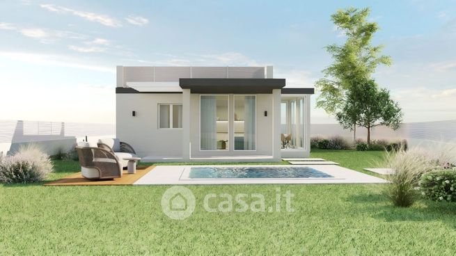 Casa indipendente in residenziale in Viale Europa
