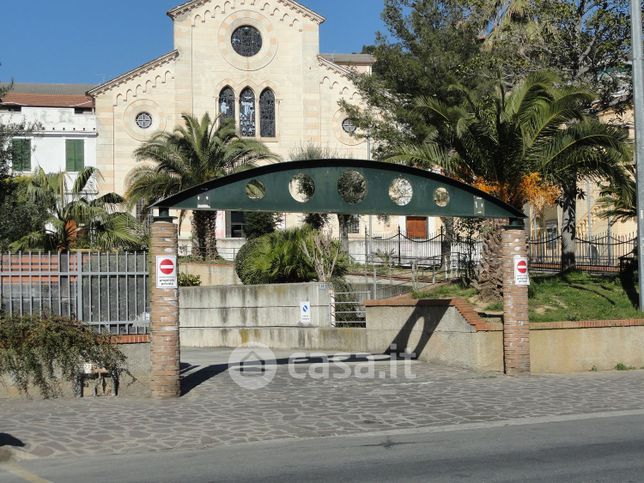 Garage/posto auto in residenziale in Via San Giovanni Bosco 12