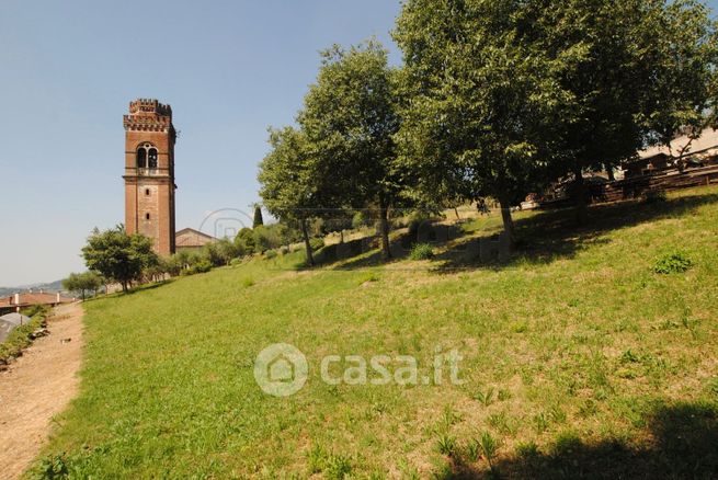 Terreno edificabile in residenziale in Via Castello