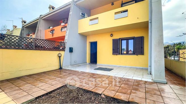 Villetta a schiera in residenziale in Via Lisbona