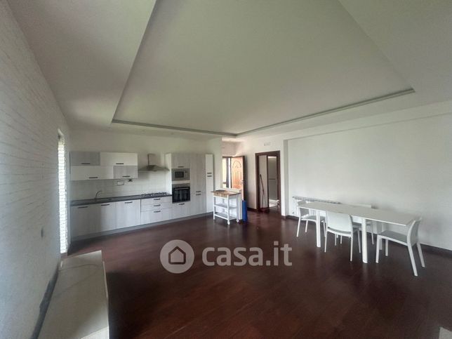 Appartamento in residenziale in Via della Rocca