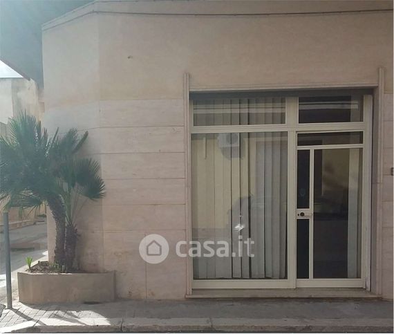 Ufficio in commerciale in