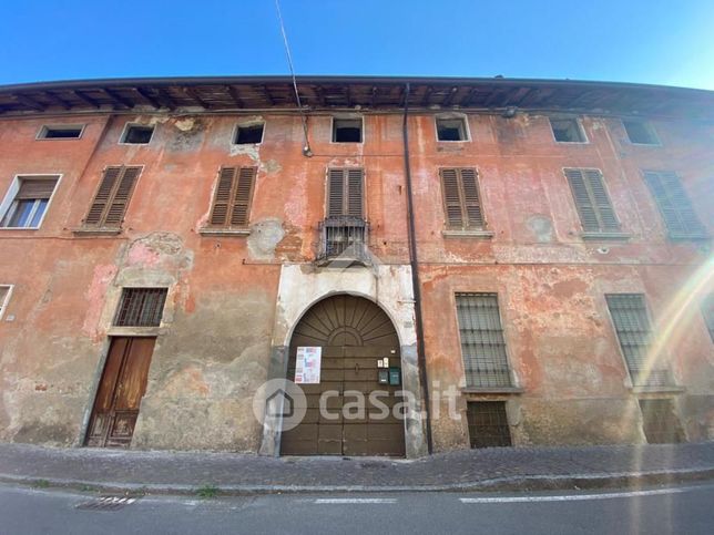 Rustico/casale in residenziale in Via G. Galilei 10