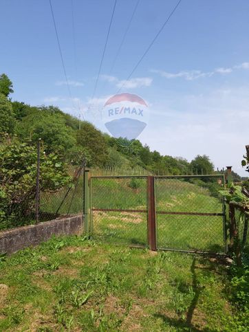 Terreno agricolo in commerciale in 