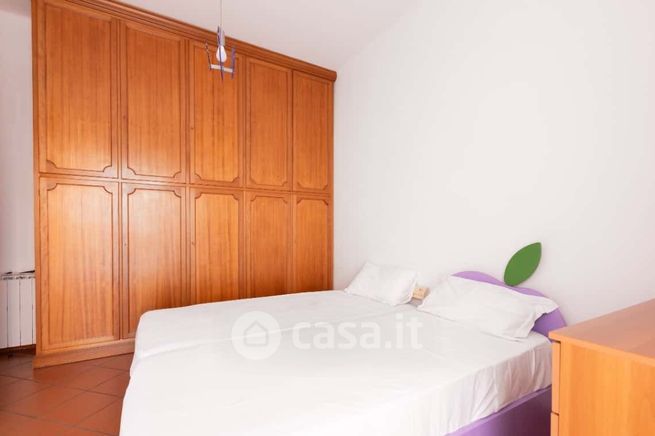 Appartamento in residenziale in Via Rosa Raimondi Garibaldi 44