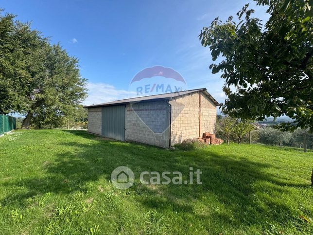 Terreno agricolo in commerciale in Via Sant'Anna