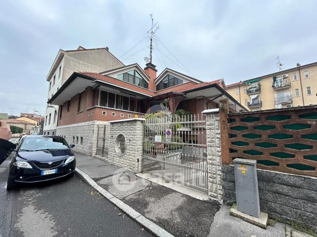 Appartamento in residenziale in Via dei Lavoratori 21