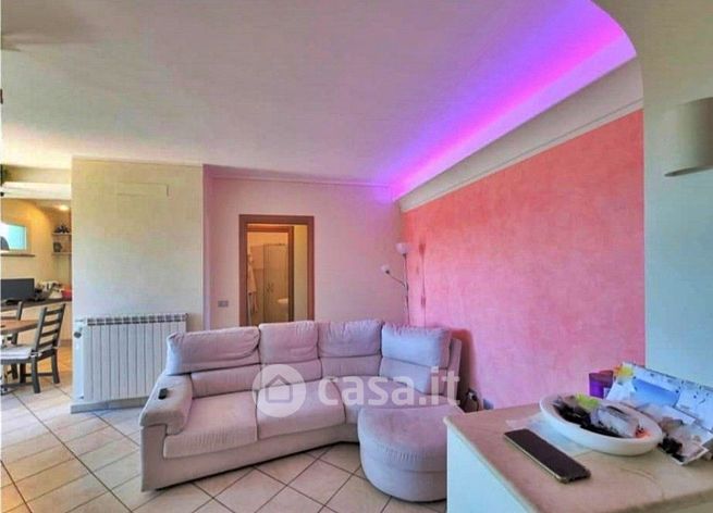 Appartamento in residenziale in Via della Gronda