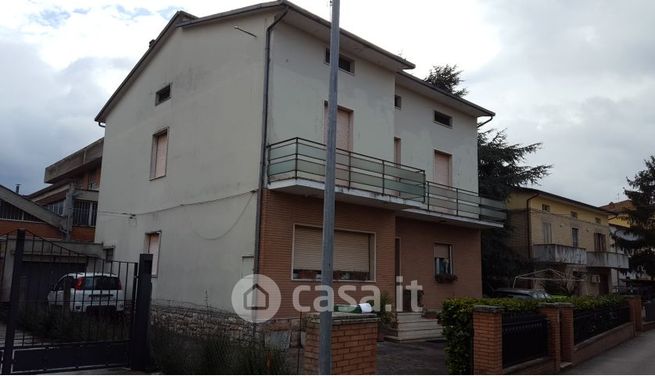 Casa indipendente in residenziale in Via Fiorita