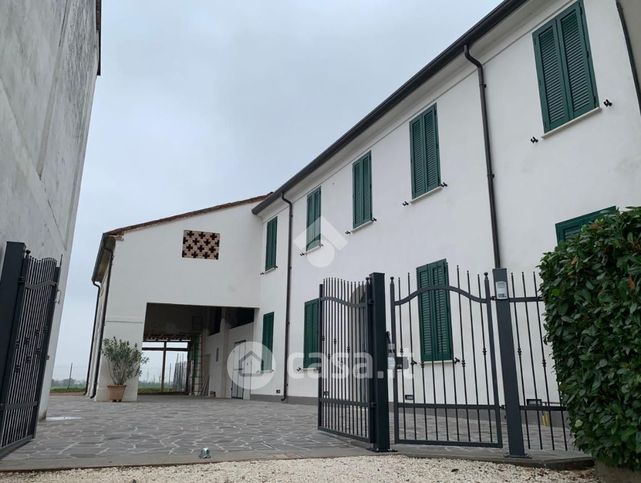 Rustico/casale in residenziale in 
