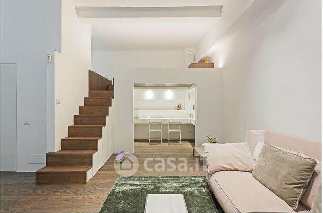 Ufficio in commerciale in 