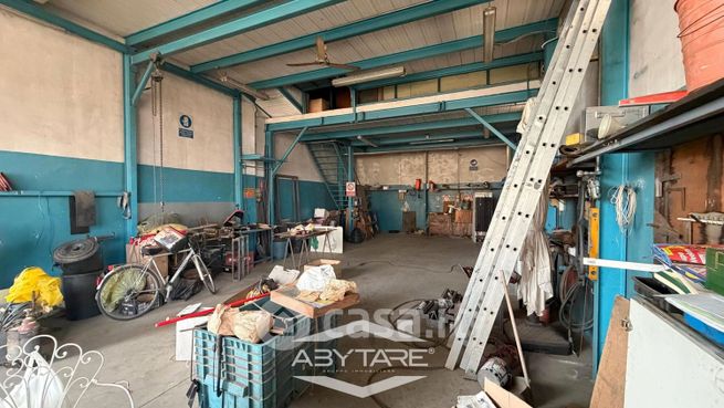 Capannone in commerciale in Via Silvio Pellico 104