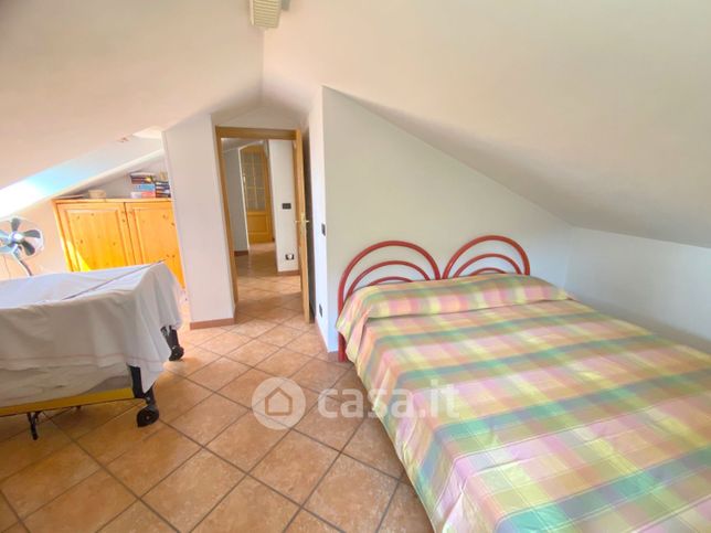 Villa in residenziale in Via Monade 49