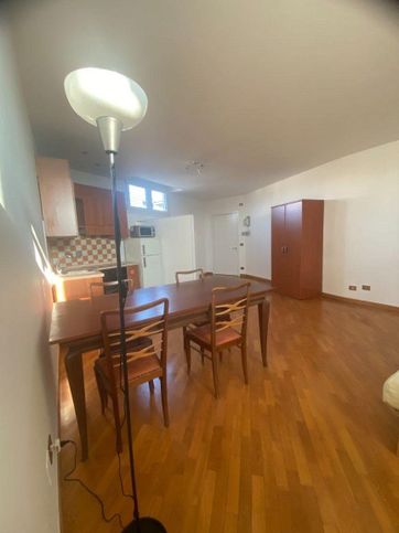 Appartamento in residenziale in Via Pietro Cavezzale 6