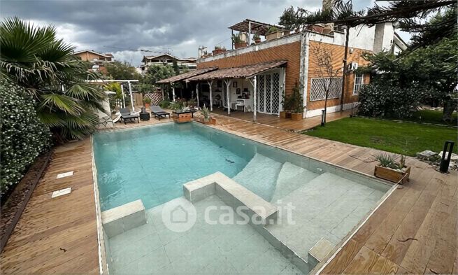 Villa in residenziale in Via Predoi 45