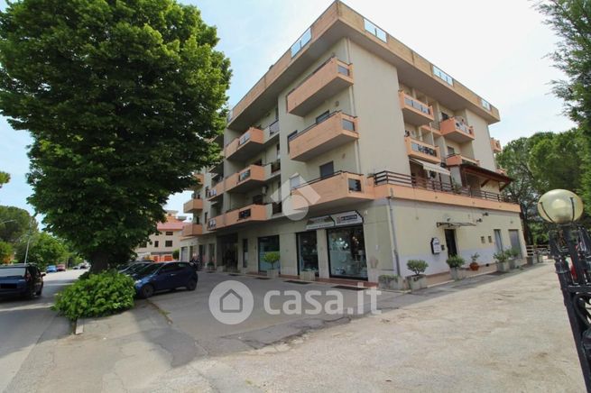 Appartamento in residenziale in Viale C. Colombo