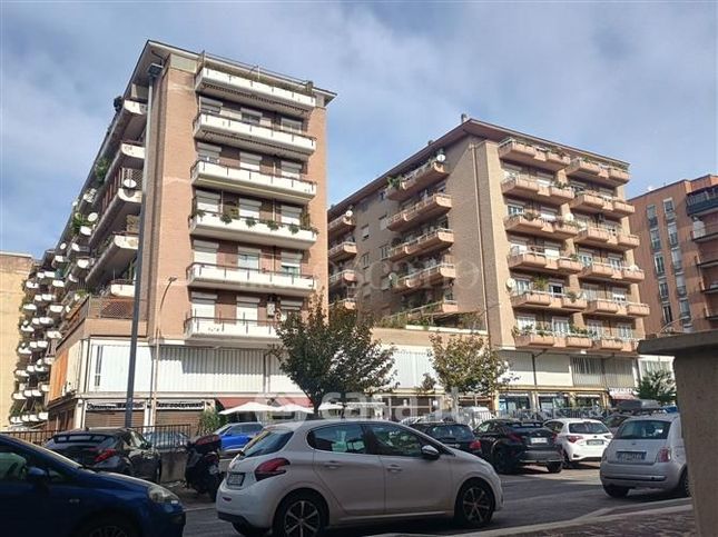 Appartamento in residenziale in Via Adolfo Ravà