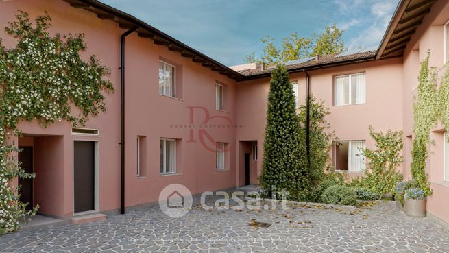 Appartamento in residenziale in Via Tre Re 58