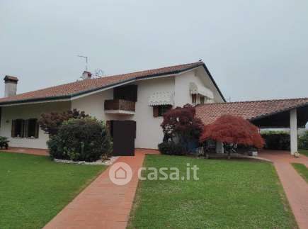 Villa in residenziale in Via Verdi