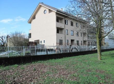 Appartamento in residenziale in Via F. Melzi 80