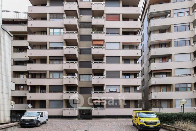 Garage/posto auto in residenziale in Piazza Armando Diaz 1