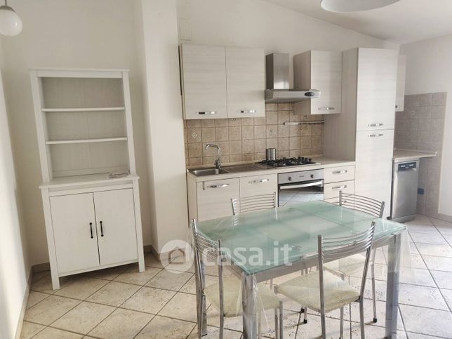 Appartamento in residenziale in Via Ciampoli