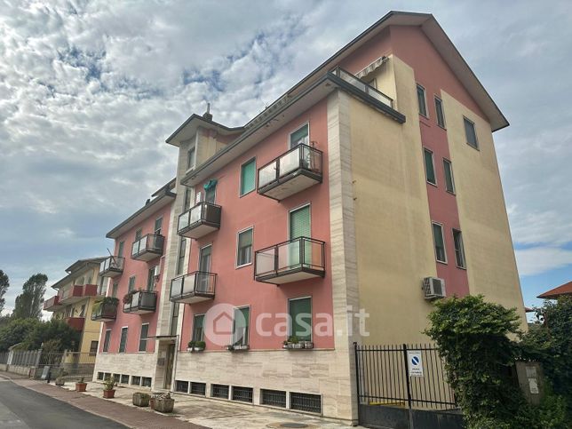 Appartamento in residenziale in Via Cairoli