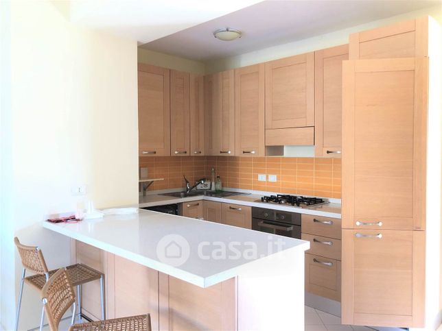 Appartamento in residenziale in Piazza Sebastiano Vetrano 6