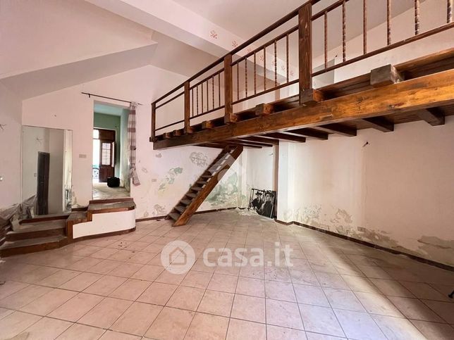 Casa indipendente in residenziale in Via Ventimiglia 33