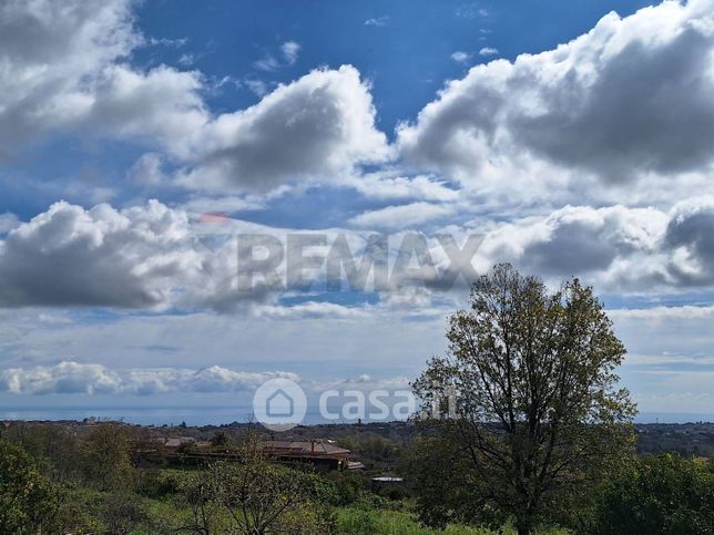 Terreno agricolo in commerciale in Via Nino Bixio 37