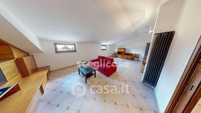 Appartamento in residenziale in Via Formello 17