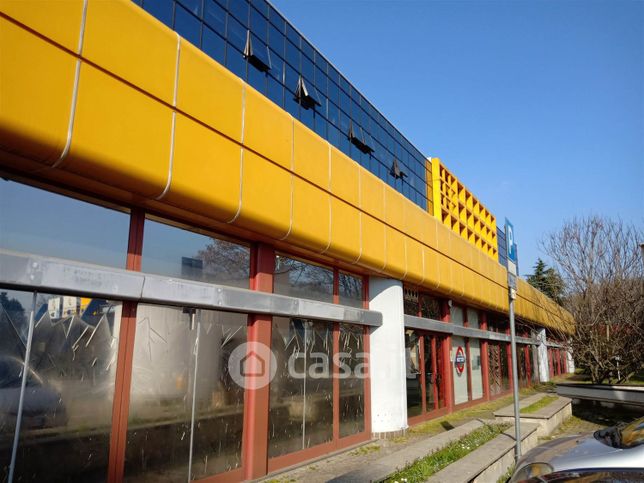 Attivitã /licenza (con o senza mura) in commerciale in Via Raffaello Sanzio 2