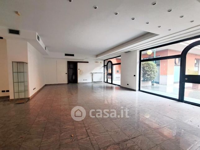 Appartamento in residenziale in Via Emilia 1111