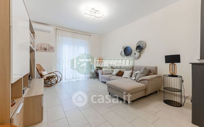 Appartamento in residenziale in Via Mascagni 9