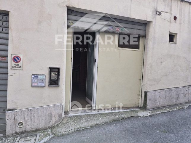 Box/posto auto in residenziale in Circonvallazione Gianicolense 112 d