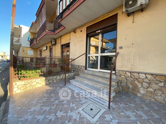 Negozio/locale commerciale in commerciale in 