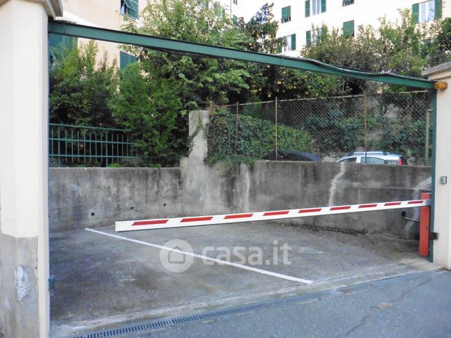 Garage/posto auto in residenziale in Passo Barnabiti