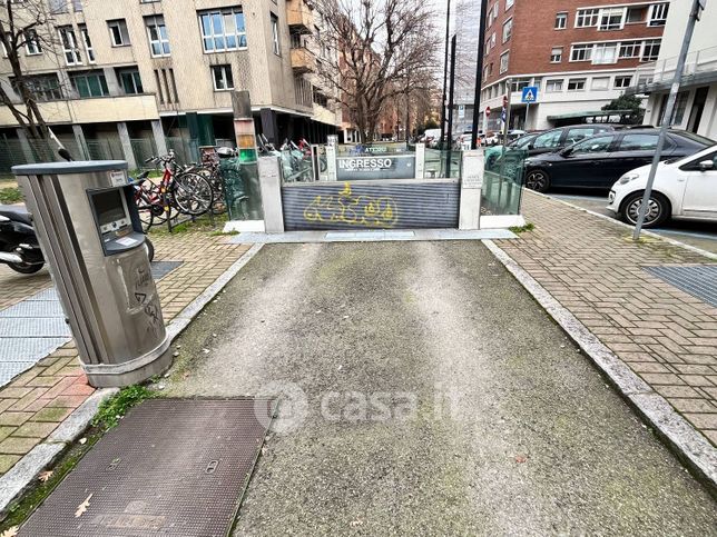 Box/posto auto in residenziale in Via Angelo Finelli