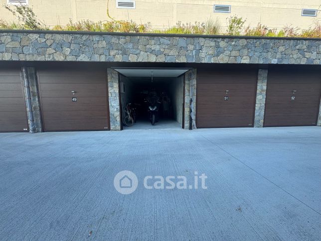 Box/posto auto in residenziale in Via Villagrande