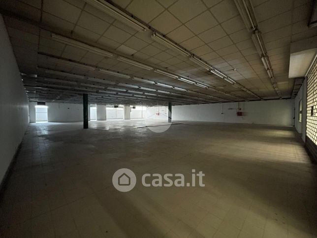 Ufficio in commerciale in Piazza Italia 10