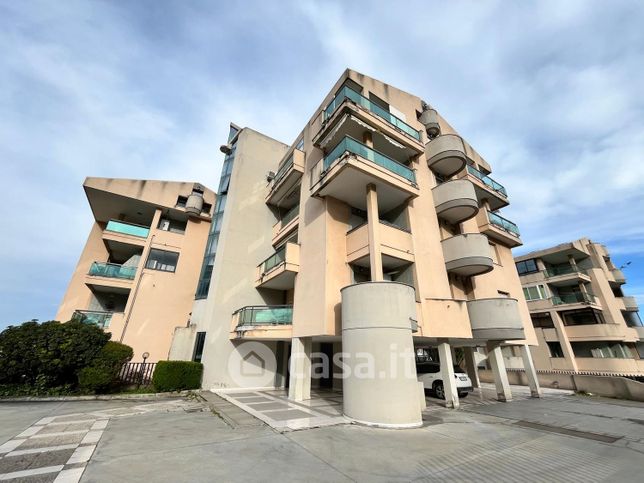 Appartamento in residenziale in Via Simon Mossa A.